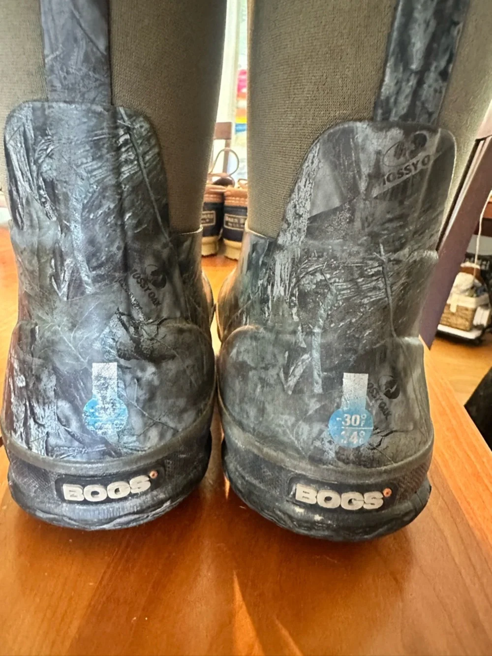 Mossy Oak Bogs Youth